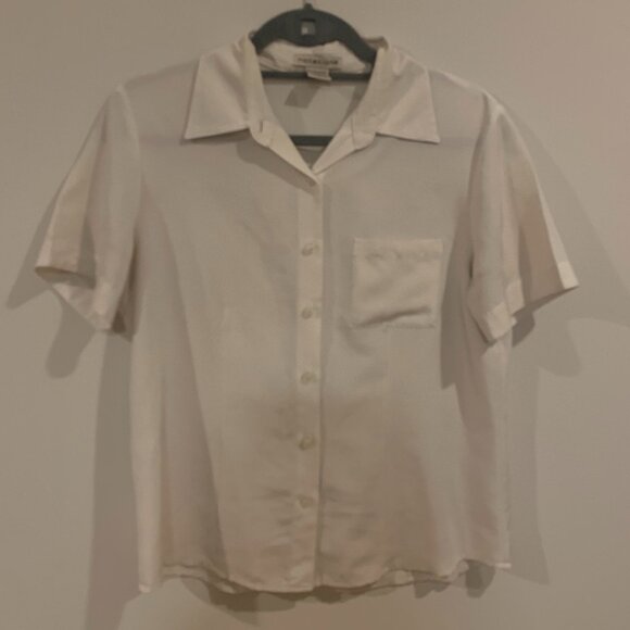 White button down t-shirt - Picture 1 of 4